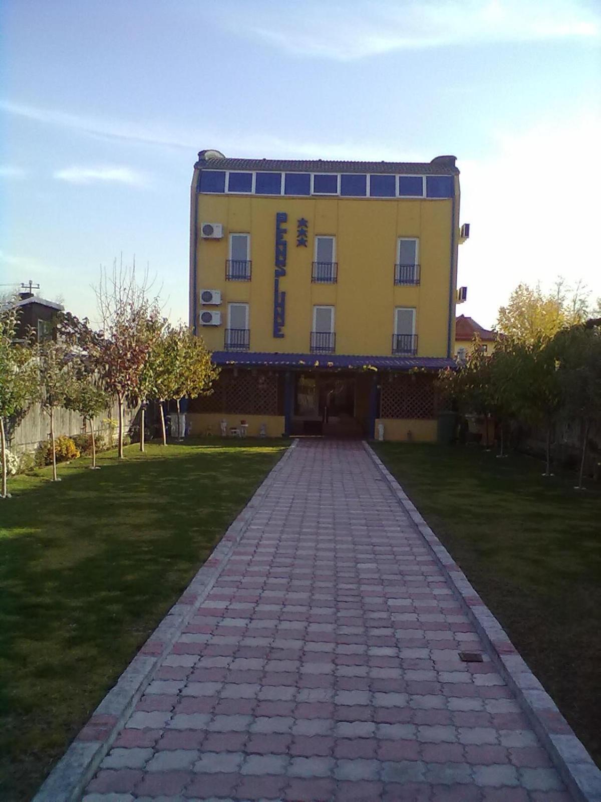 Pensiunea Raffael Otopeni Buitenkant foto