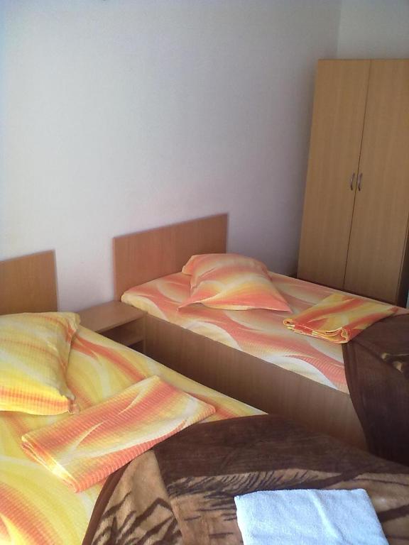 Pensiunea Raffael Otopeni Kamer foto